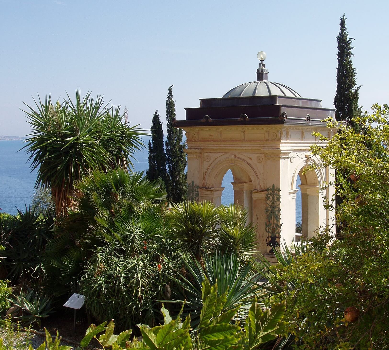 Ricevimento di matrimonio in giardini botanici sul Mar Ligure